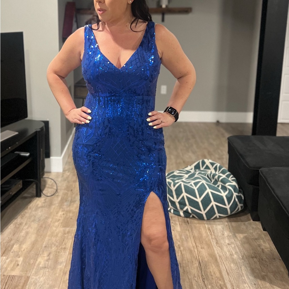 Elegant Blue Sequin Evening Gown
